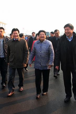 2011年12月14日，第十屆全國人大常委會副委員長顧秀蓮、中國石油和化學(xué)工業(yè)聯(lián)合會長李勇武等參加銅化集團(tuán)成立20周年慶典，蒞臨公司視察。
